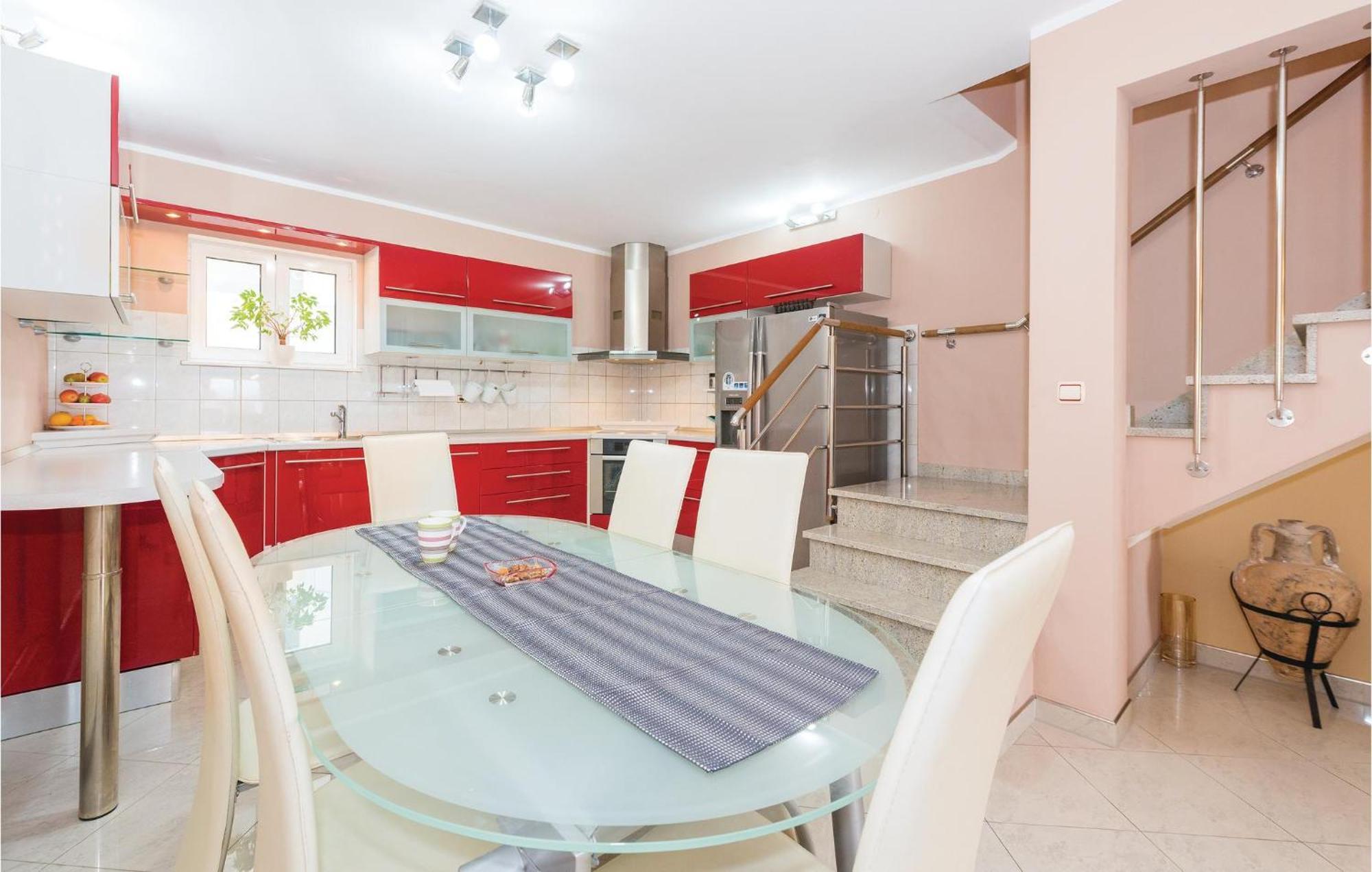 Nice Home In Sibenik With Kitchen エクステリア 写真