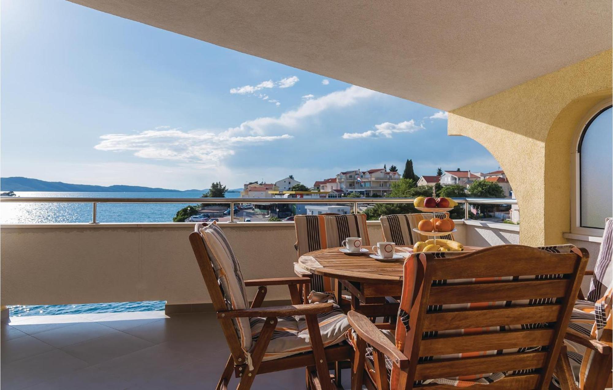 Nice Home In Sibenik With Kitchen エクステリア 写真