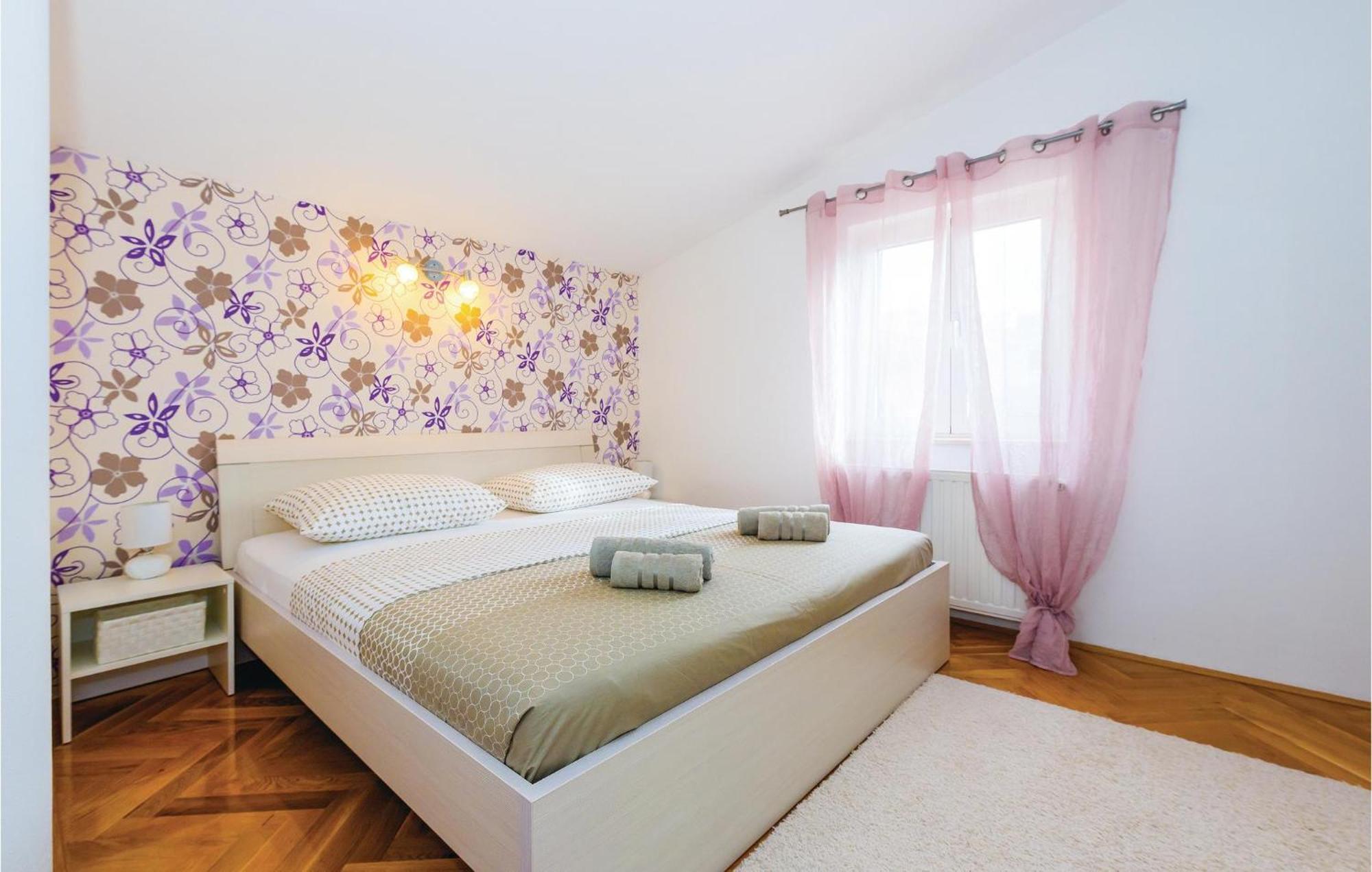 Nice Home In Sibenik With Kitchen エクステリア 写真