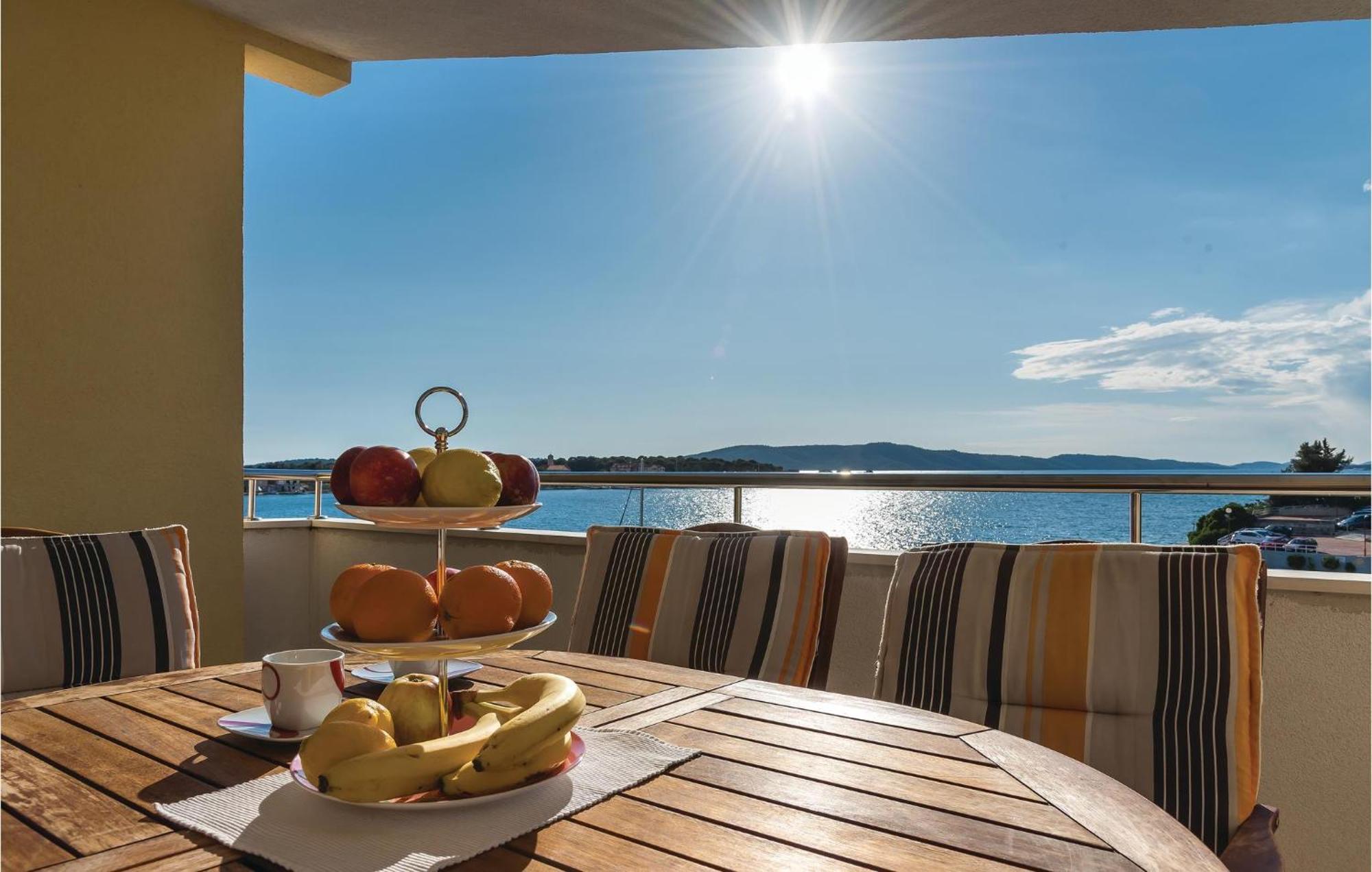 Nice Home In Sibenik With Kitchen エクステリア 写真