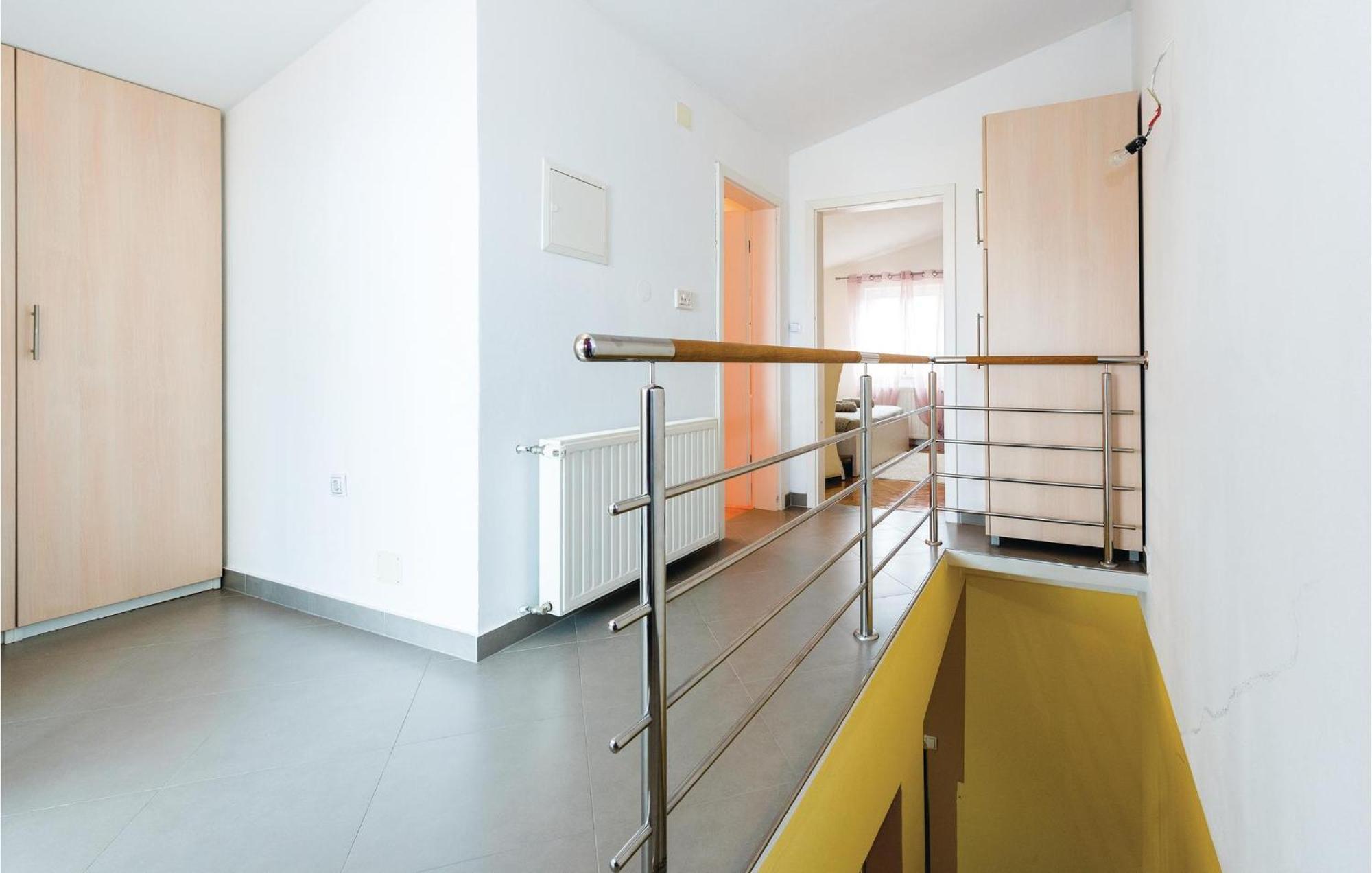 Nice Home In Sibenik With Kitchen エクステリア 写真