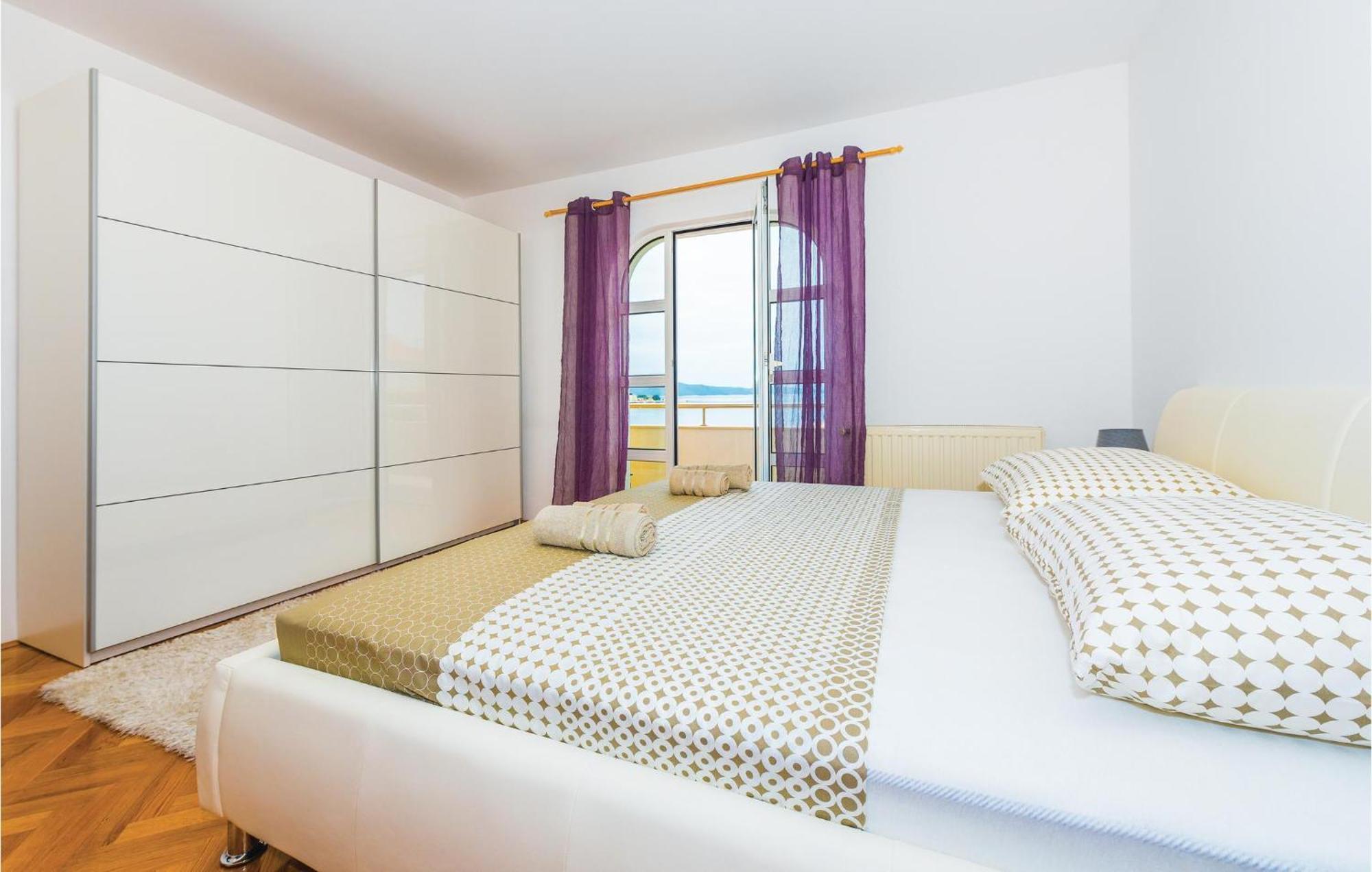 Nice Home In Sibenik With Kitchen エクステリア 写真